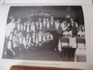 CAMAREROS DEL RESTAURANTE FAROLI EN LOS NOVENTA
