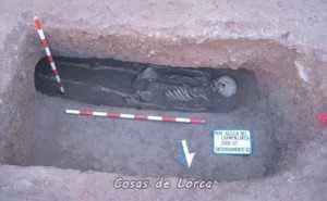 DETALLE ENTERRAMIENTO MUSULMAN