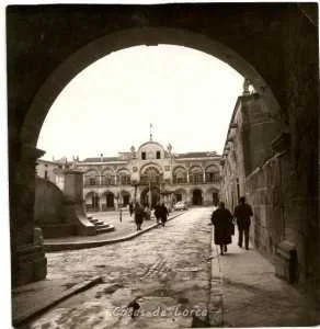 CALLE CAVA Y PLAZA ESPAÑA