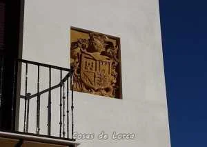 CASA DE LOS CALDERONES ESCUDO RESTAURADO 2015