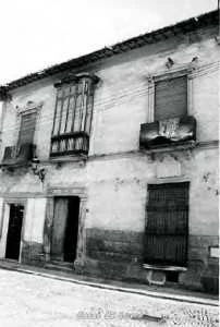 CASA EN PLAZA ESPAÑA CON PLACA CONMEMORATIVA SAGRADO CORAZON 1733