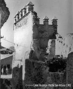 PORCHE SAN ANTONIO ESTADO EN 1965 DESTROZADO