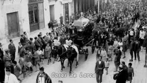 ENTIERRO POR CORREDERA