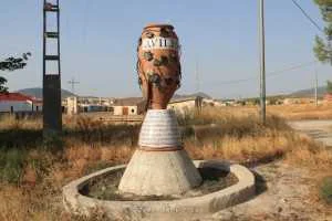 MONUMENTO A LA VID AVILES LORCA