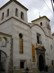 FACHADA PRINCIPAL IGLESIA