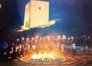 Fiesta nocturna de las kábilas en el castillo. Foto Movida8090Lorca.