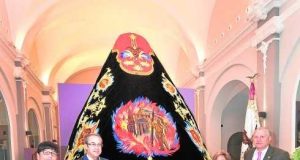 El Paso Blanco reestrena, en base al original de Muñoz Barberán, el manto del Anticristo