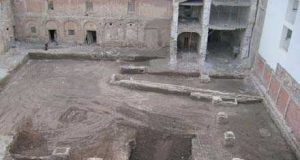 La Gran MAQBARAH, cementerio musulmán en el claustro del convento iglesía del Carmen.