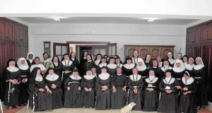 Clarisas de dieciséis monasterios se reúnen en el convento de Santa Ana