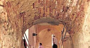 Descubren una posible entrada al templo cuando no estaba el carrerón
