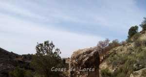 EL MENHIR DE SERRATA – Monumento del megalítico