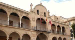 13-05-2007 – Un médico, un abogado y un profesor de filosofía competirán por la alcaldía de Lorca