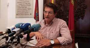 El Alcalde demuestra la falsedad del ataque personal y familiar vertido por D. Antonio Meca –