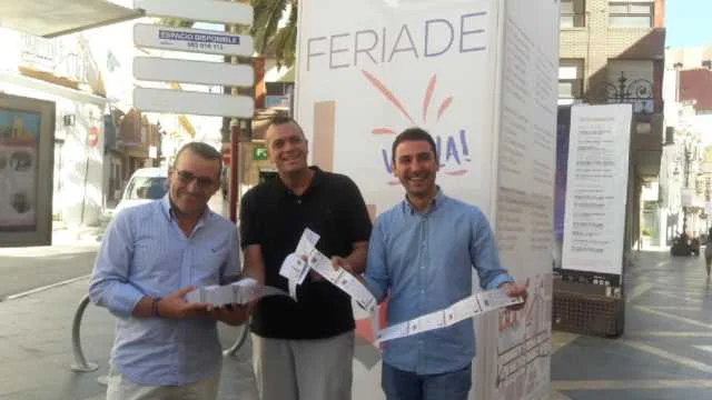 El Ayuntamiento cambiará tiques de compras en pequeños comercios por 1.000 entradas para disfrutar del musical infantil ''La Aventura Canina''