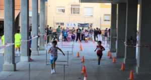 170 niños practican Atletismo en el Parque de San José
