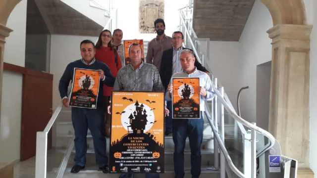 97 comercios del casco urbano de la ciudad organizan más de 25 actividades para dinamizar el centro de Lorca y divertir a los más pequeños con la fiesta de ''Halloween''
