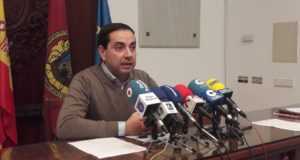 El Ayuntamiento apuesta por los incentivos fiscales para la reconstrucción, rehabilitación y reforma de viviendas y locales, así como para la obtención de licencia de actividad, dentro de las acciones para la recuperación del casco histórico.
