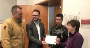 El Área Comercial Virgen de las Huertas – Puente La Pía recauda 444 euros para APAT Lorca en el I Mercadillo Solidario de Navidad .