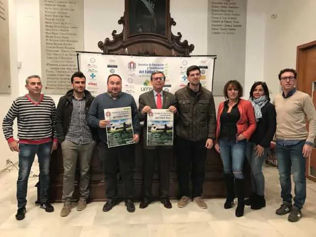 Un centenar de jóvenes participarán en las Jornadas de Formación y Tecnificación del Fútbol Base que contarán con la presencia del jugador Pedro León y el nutricionista del Mónaco