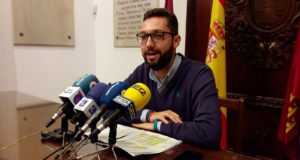 La Concejalía de Contratación impulsa la puesta en marcha de nuevos servicios y mejoras en el municipio por un importe conjunto de 1.507.008,75 euros .