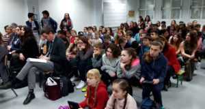 El Alcalde destaca la importancia de los programas europeos de intercambio educativo como herramienta de mejora del aprendizaje.