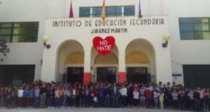 Lorca conmemora el Día Internacional de la Eliminación de la Discriminación Racial recordando a las víctimas de la intolerancia y condenando los delitos de odio.