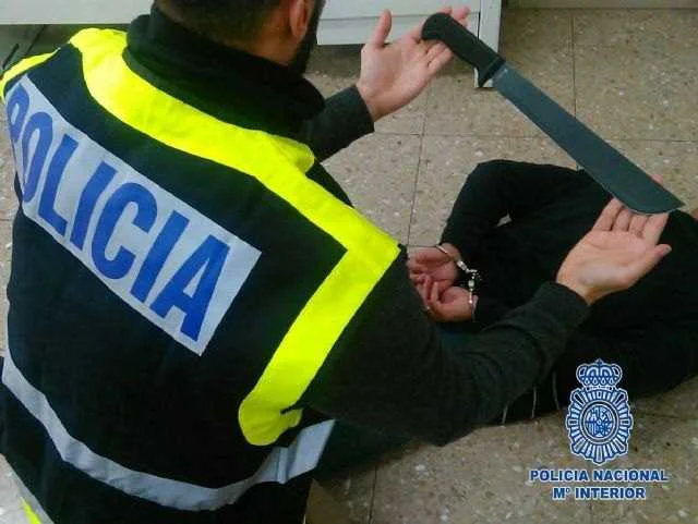 La Policía Nacional detiene a 15 personas en Totana por su presunta vinculación a la organización Latin King