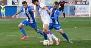 El Lorca FC gana al Real Jaén y se afianza en el liderato.