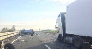 Servicios de emergencias acuden a atender a un herido en accidente de tráfico en Puerto Lumbreras .