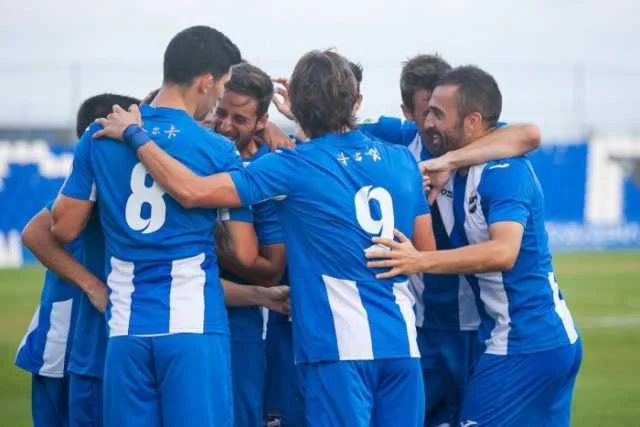LORCA FC CON ONWU CELEBRA UN GOL
