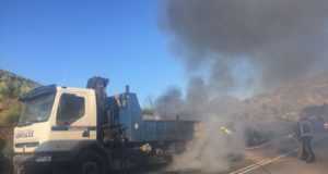 Bomberos del CEIS han intervenido hoy para extinguir los incendios ocurridos en un camión (Lorca) y un turismo (Puerto Lumbreras).