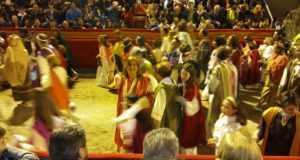 Más de 4.000 hebreos participaron en la procesión del Domingo de Ramos.