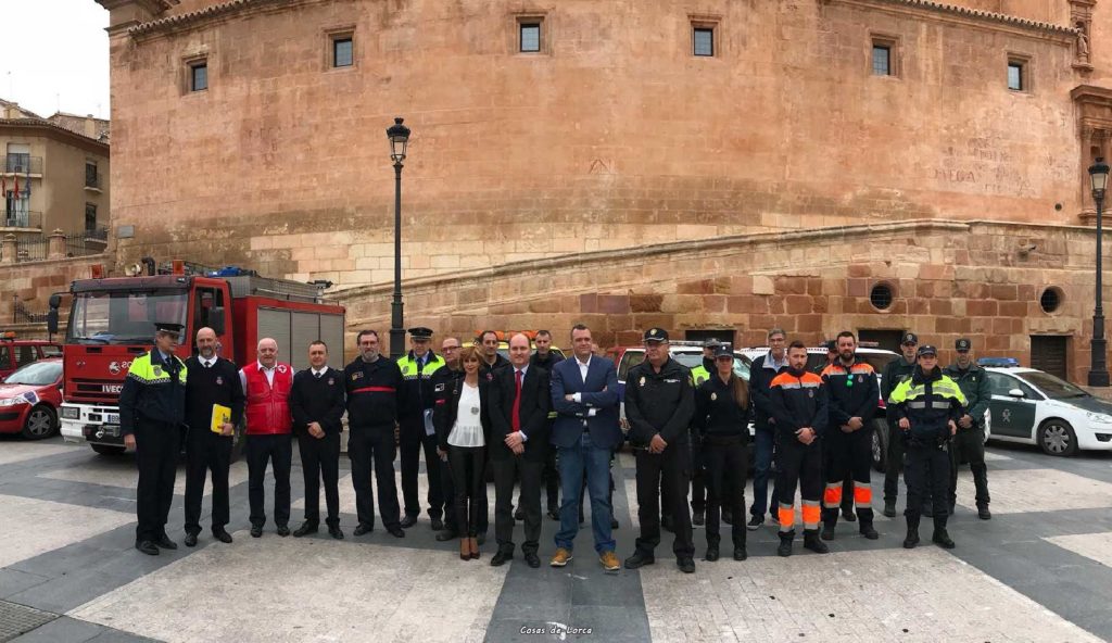 800 efectivos, 130 vehículos y un Centro de Atención Sanitaria forman parte del Plan Especial de Emergencias para Semana Santa puesto en marcha por el Ayuntamiento en colaboración con la CARM