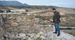PSOE reclama que el Ayuntamiento de Lorca realice actuaciones para frenar el deterioro de la torre Mena en la Hoya.