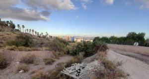 IU-Verdes Lorca exige la limpieza del entorno del colegio Andrés García Soler y del Calvario