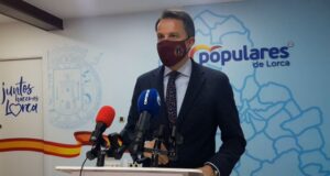 Fulgencio Gil propone que el ayuntamiento exima del pago de impuestos y tasas municipales a comerciantes, hosteleros y autónomos afectados por la crisis del Covid-19 y la entrega de las ayudas de 2.000 euros