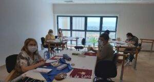 El Ayuntamiento pone en marcha dos nuevos cursos de «Operaciones artesanales de bordado» del proyecto SUMAMOS