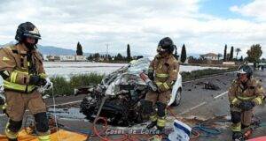 Fallece el conductor de un turismo al colisionar con un camión en Purias