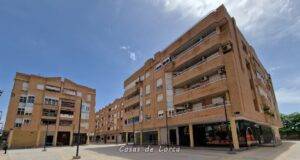 El Ayuntamiento de Lorca finaliza los trabajos de impermeabilización de la Plaza de Vera que pondrán fin a las filtraciones en los sótanos del residencial Miguel Ángel