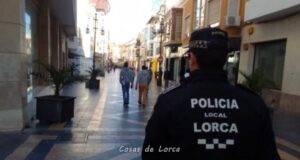 La Policía Local detiene a cinco personas por su implicación en una pelea, presunto delito de robo con violencia en grado de tentativa e incumplimiento de la Ley de Extranjería