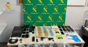 La Guardia Civil desmantela una banda especializada en el método del «SIM swapping» o clonado de tarjeta SIM