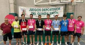 El Open de tenis de mesa de los JDG congrega a 80 palistas de diferentes puntos de la Región, Valencia y Andalucía