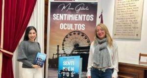 La joven escritora lorquina María Gilberte presenta su primera novela ‘Sentimientos ocultos’