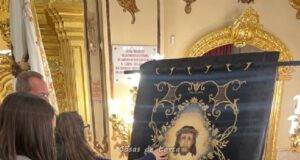 El Paso Blanco borda un estandarte para la Hermandad Santa Mujer Verónica de Tobarra