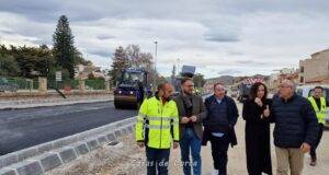 El alcalde de Lorca visita el inicio de los trabajos de asfaltado del Tramo III de la Ronda Central que se abrirá al tráfico a finales del mes de marzo