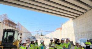 Ultiman las obras del tramo I de Lorca colocando las vigas sobre el paso inferior