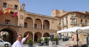 La Torre del Reloj de Lorca podría acoger un mirador de la fachada principal de San Patricio