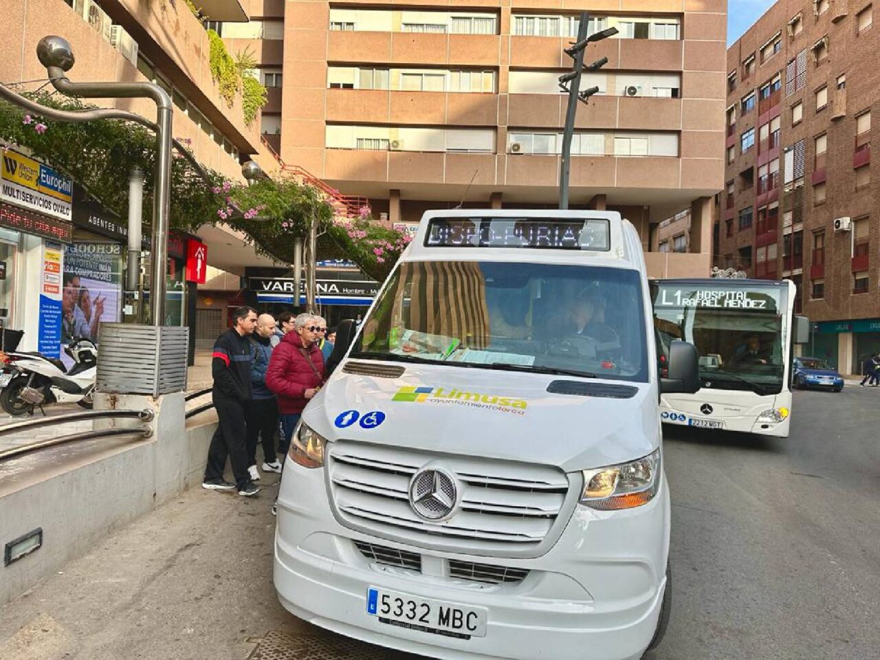 BUS