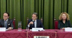 El alcalde presenta la conferencia ‘El Fiscal Contigo’, impartida por el Fiscal Superior de la Región de Murcia, José Luis Díaz Manzanera