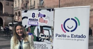 José Antonio Sansegundo, Elisa Campoy y el IES San Juan Bosco premiados por el Ayuntamiento por su contribución a favor de la igualdad